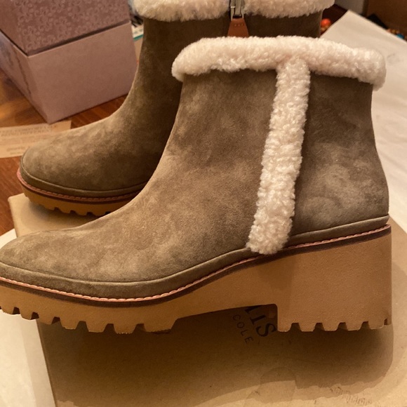 NIB GENTLE SOULS MONA BOOTIE COZY - Picture 3 of 10